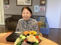 お花と一緒に・・いつもお洒落ですね！
